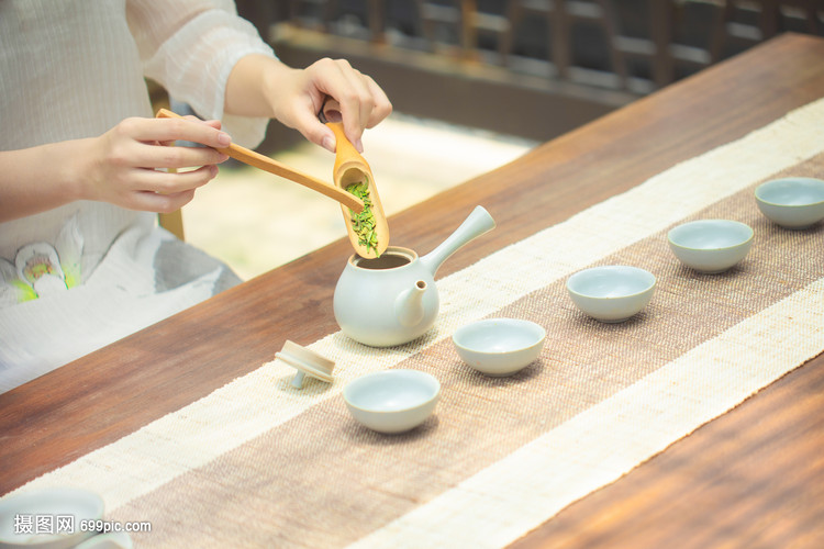 品香茗学茶艺感受茶文化魅力